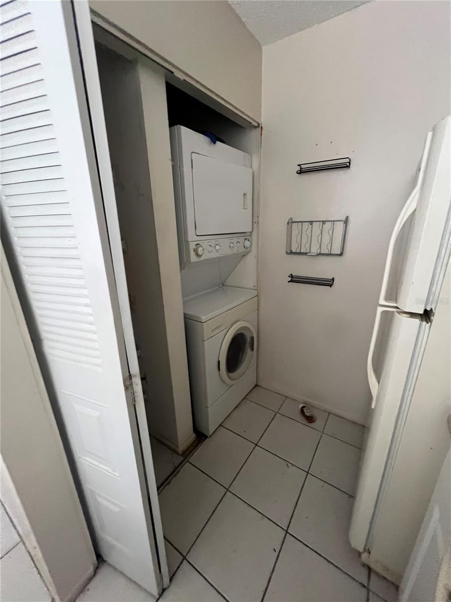 PORT MALABAR COUNTRY CLUB UNIT 07 REP 01 - Residential