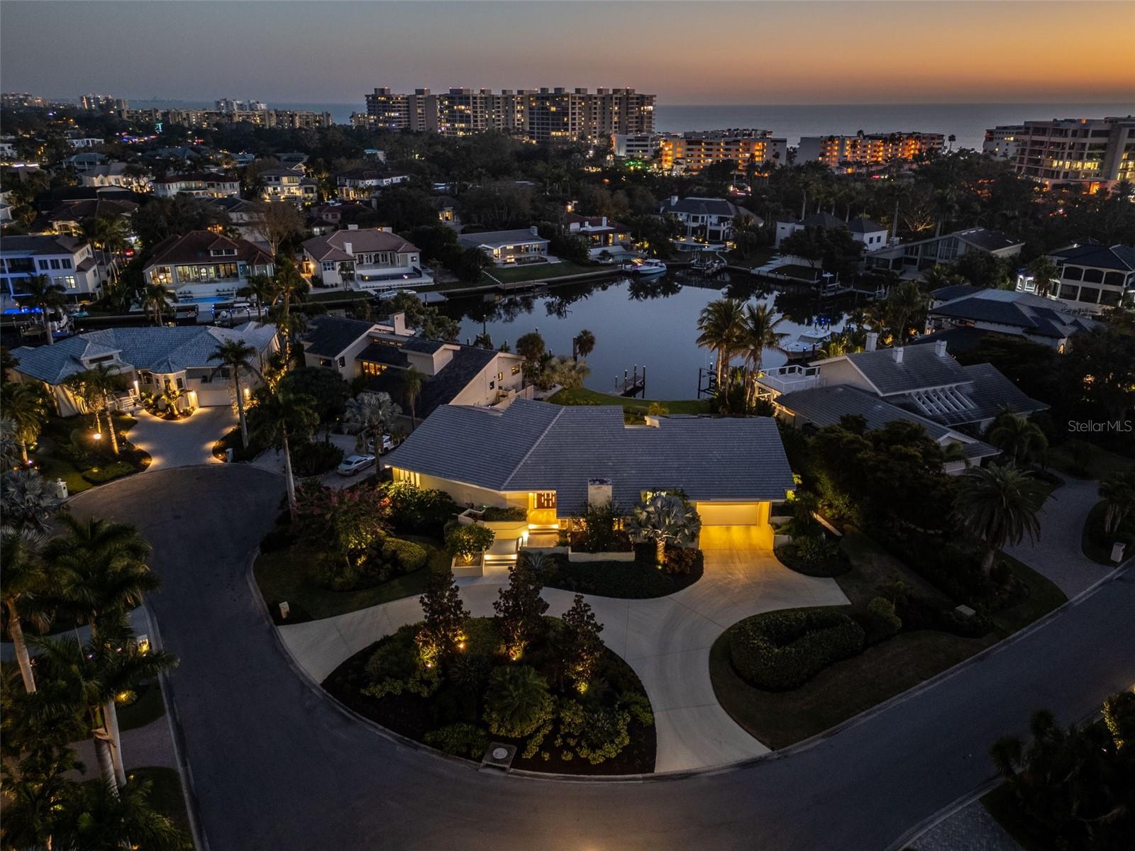 BAY ISLES - Residential
