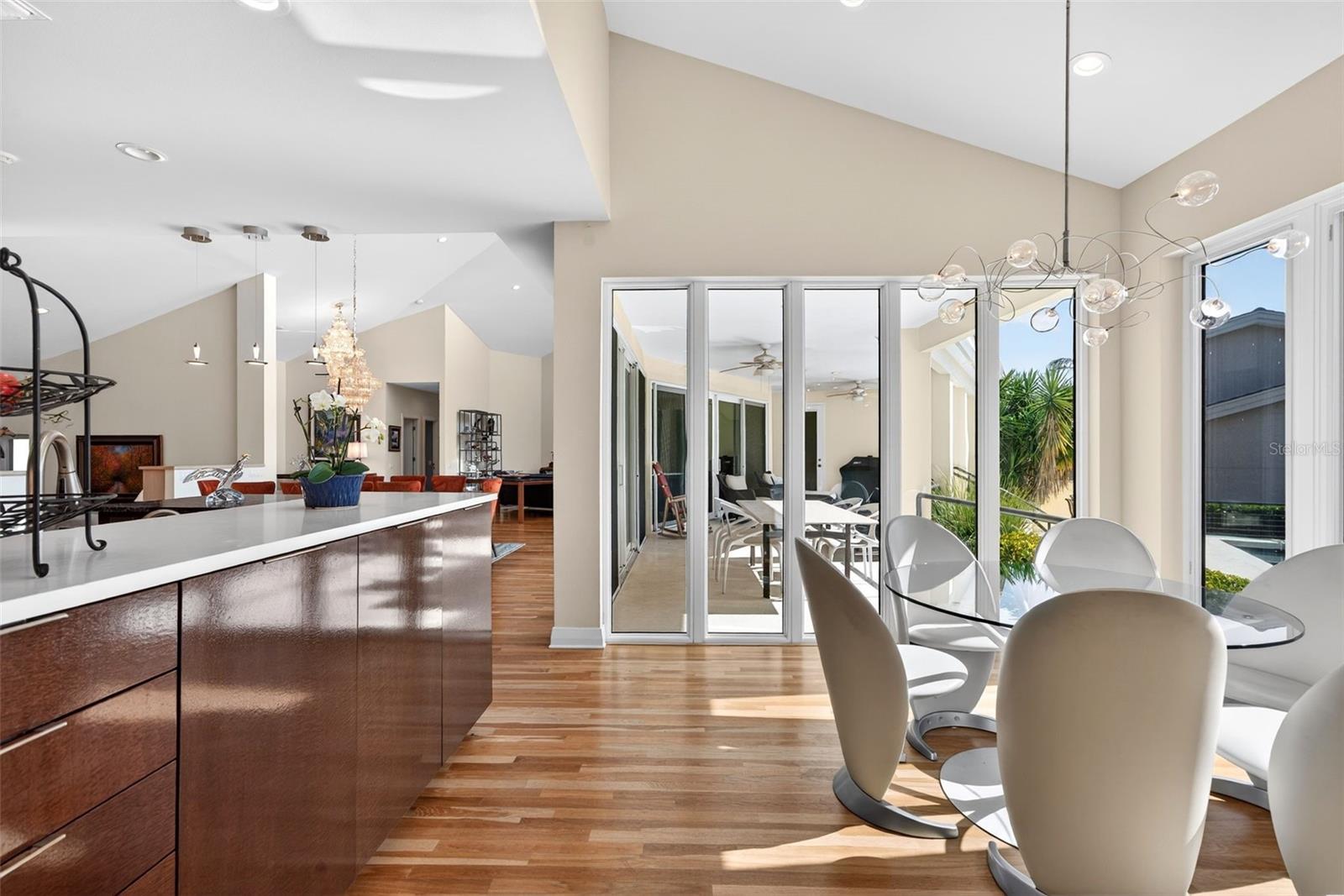 BAY ISLES - Residential