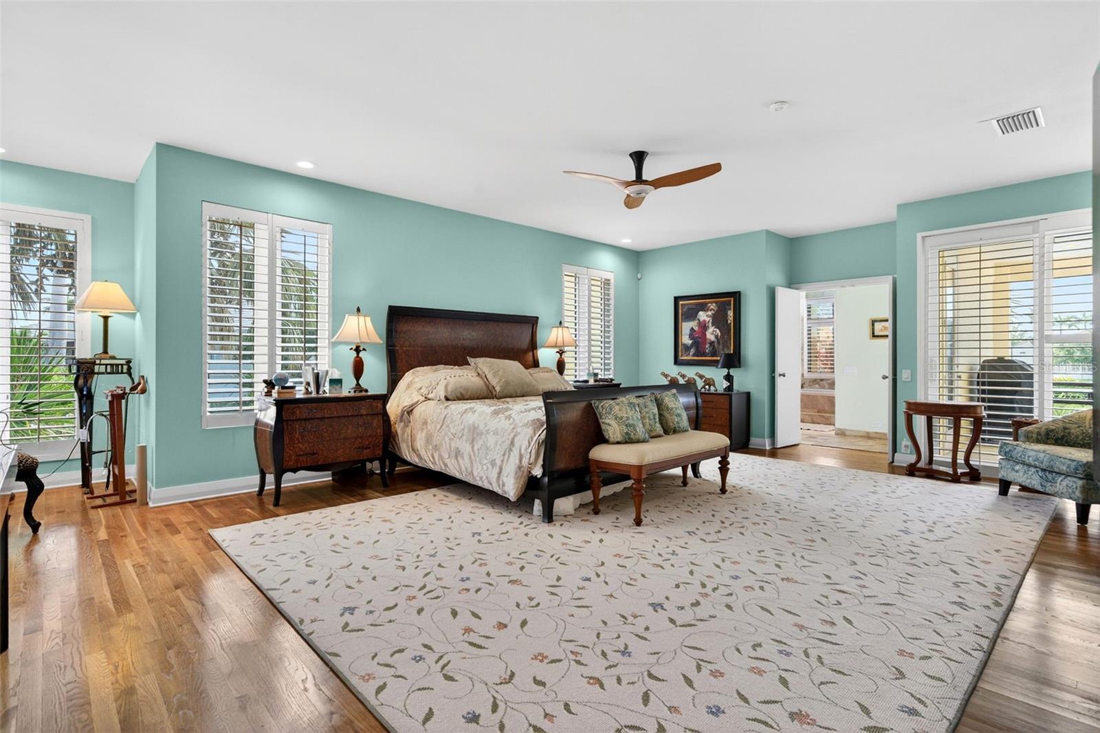 BAY ISLES - Residential