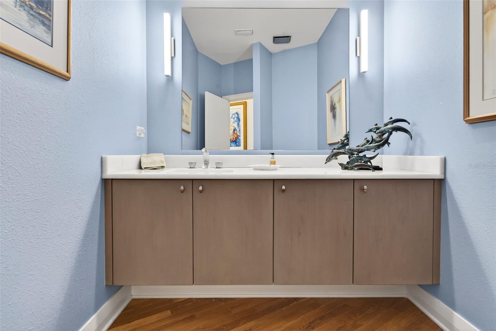 BAY ISLES - Residential