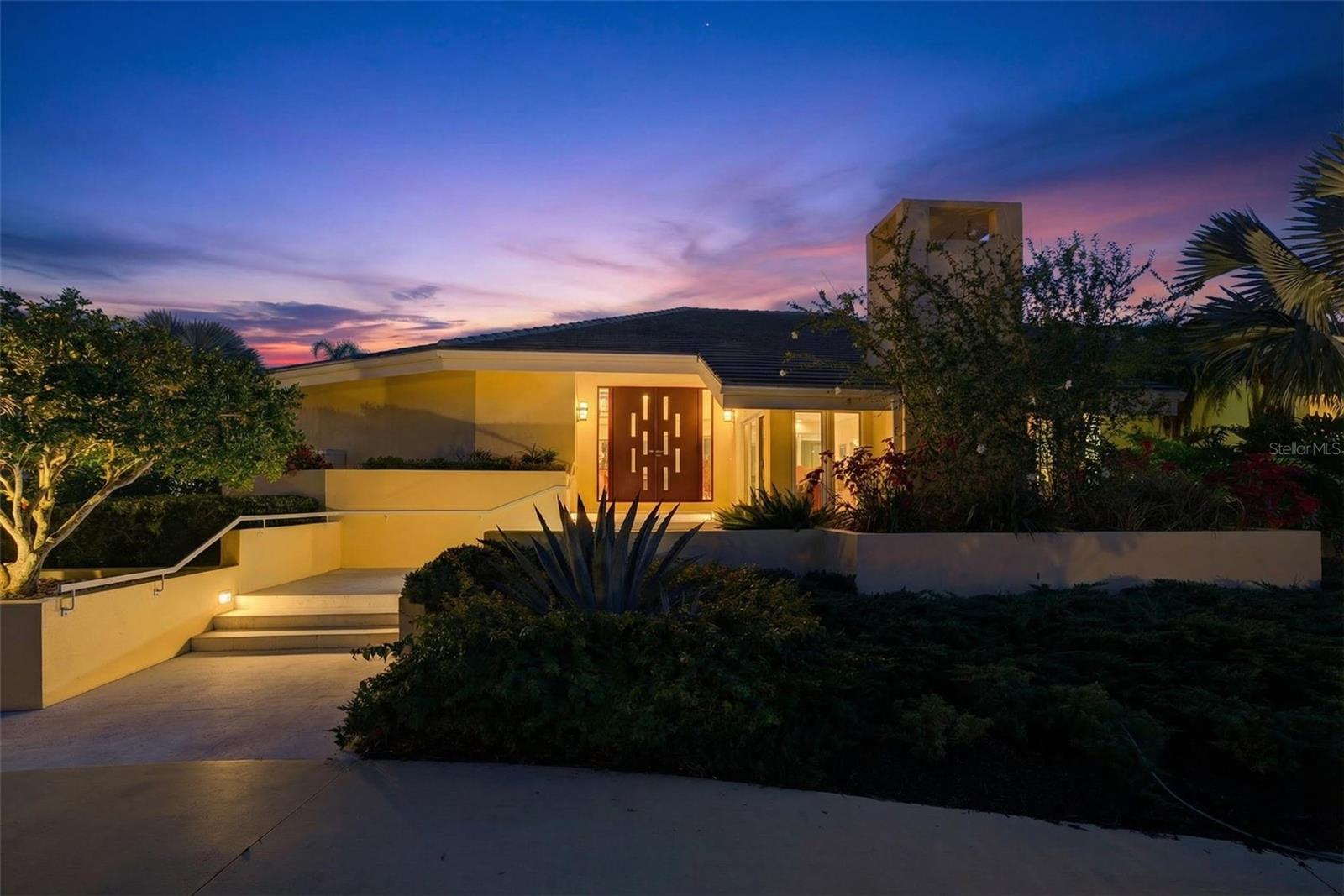 BAY ISLES - Residential