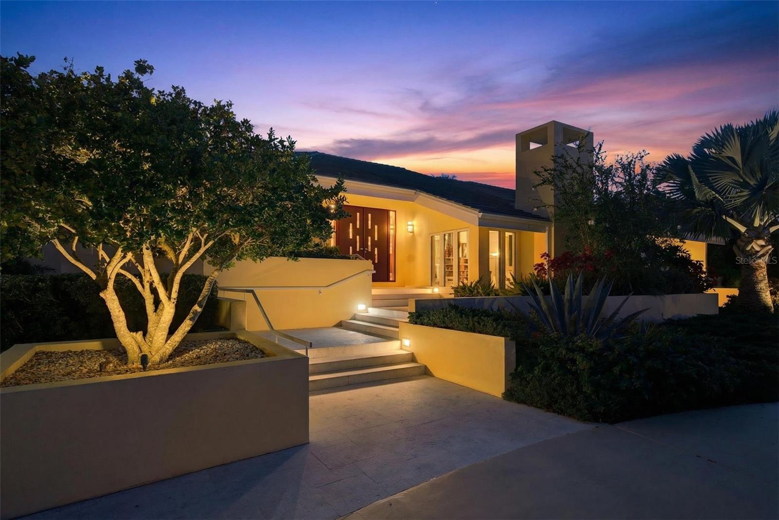 BAY ISLES - Residential