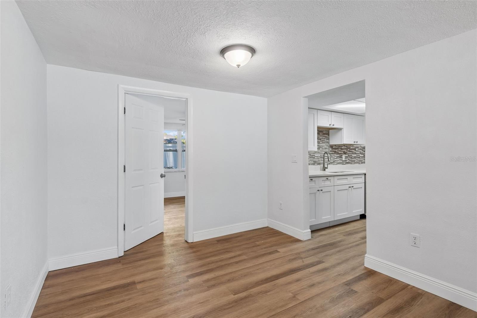 EMBASSY HILLS - Residential
