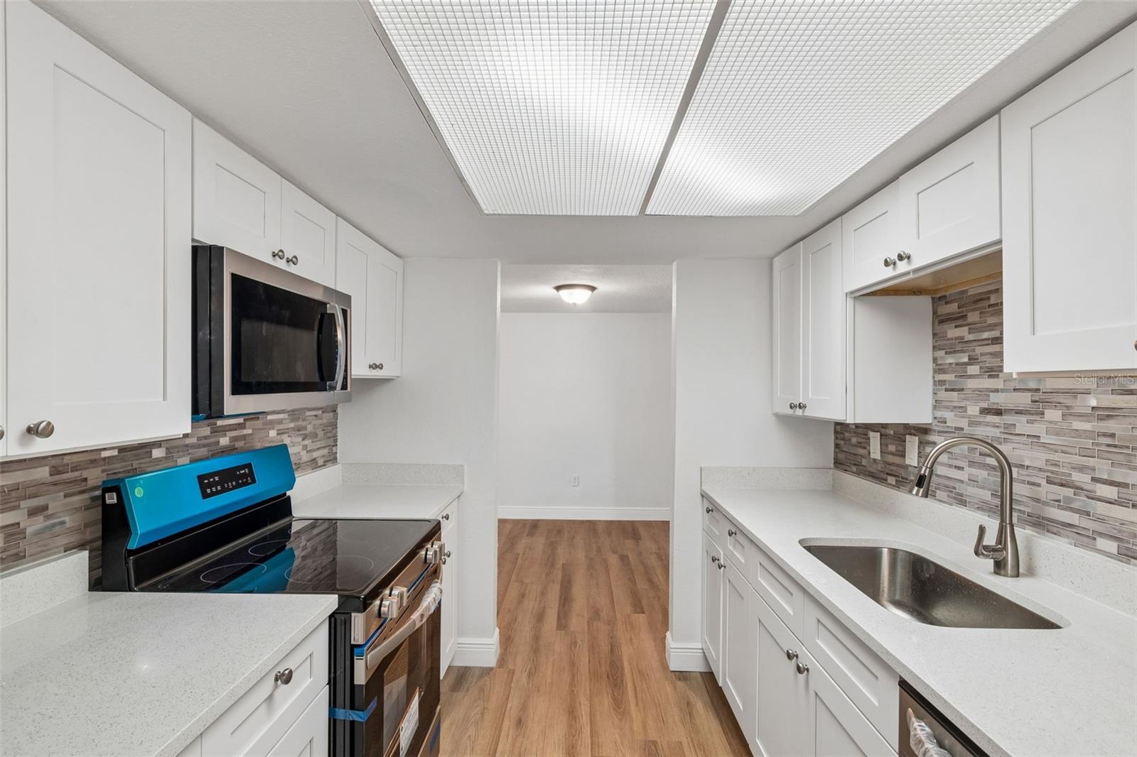 EMBASSY HILLS - Residential