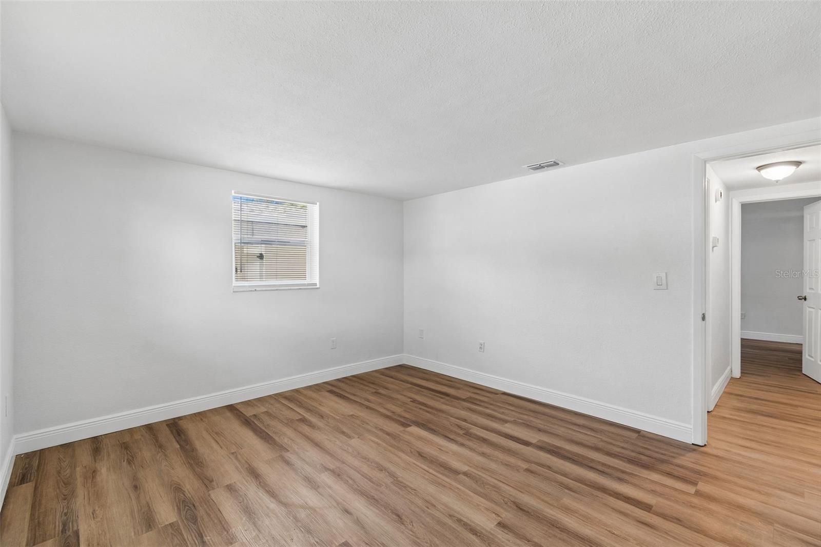 EMBASSY HILLS - Residential