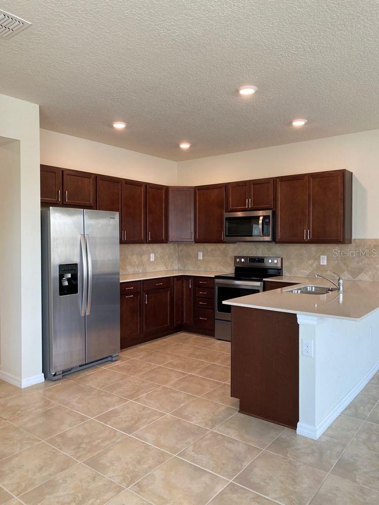 LONGLEAF/OAKLAND - Residential Lease