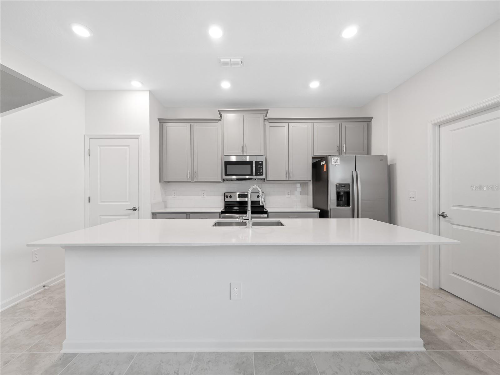 TOHOQUA PH 6 - Residential Lease