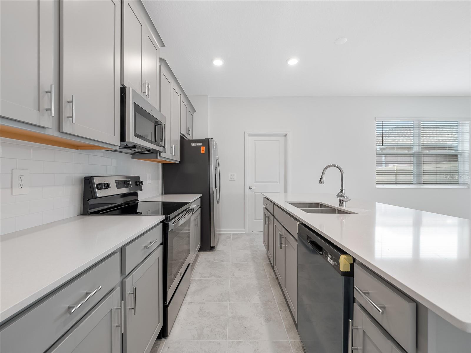 TOHOQUA PH 6 - Residential Lease