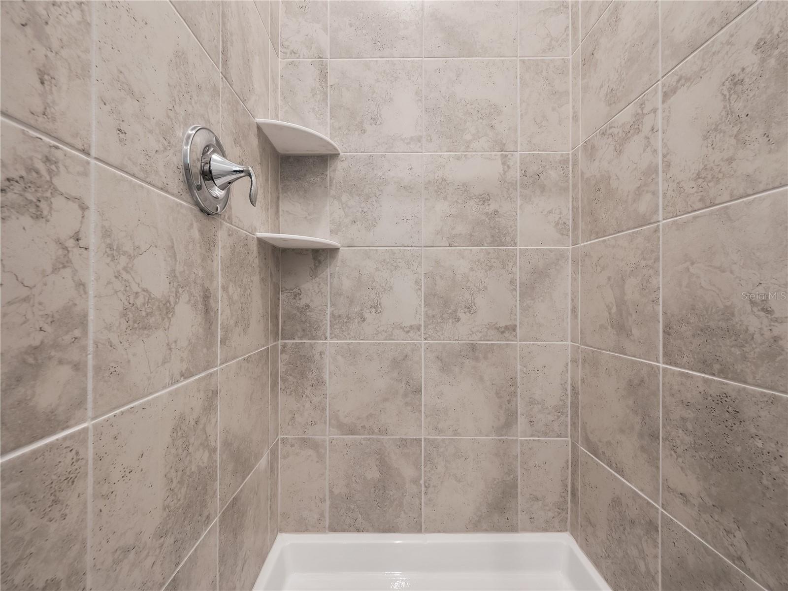 TOHOQUA PH 6 - Residential Lease