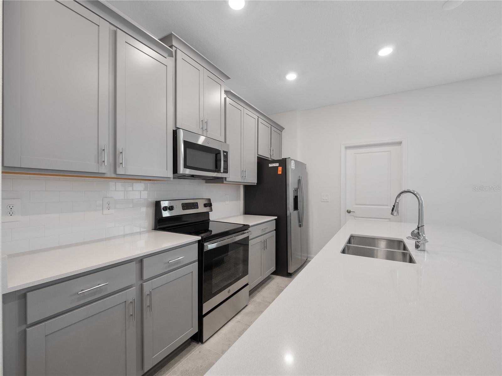TOHOQUA PH 6 - Residential Lease