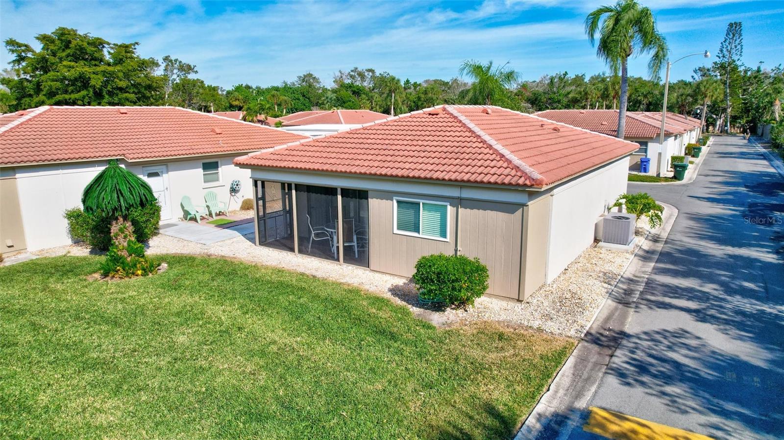 VISTA HERMOSA - Residential