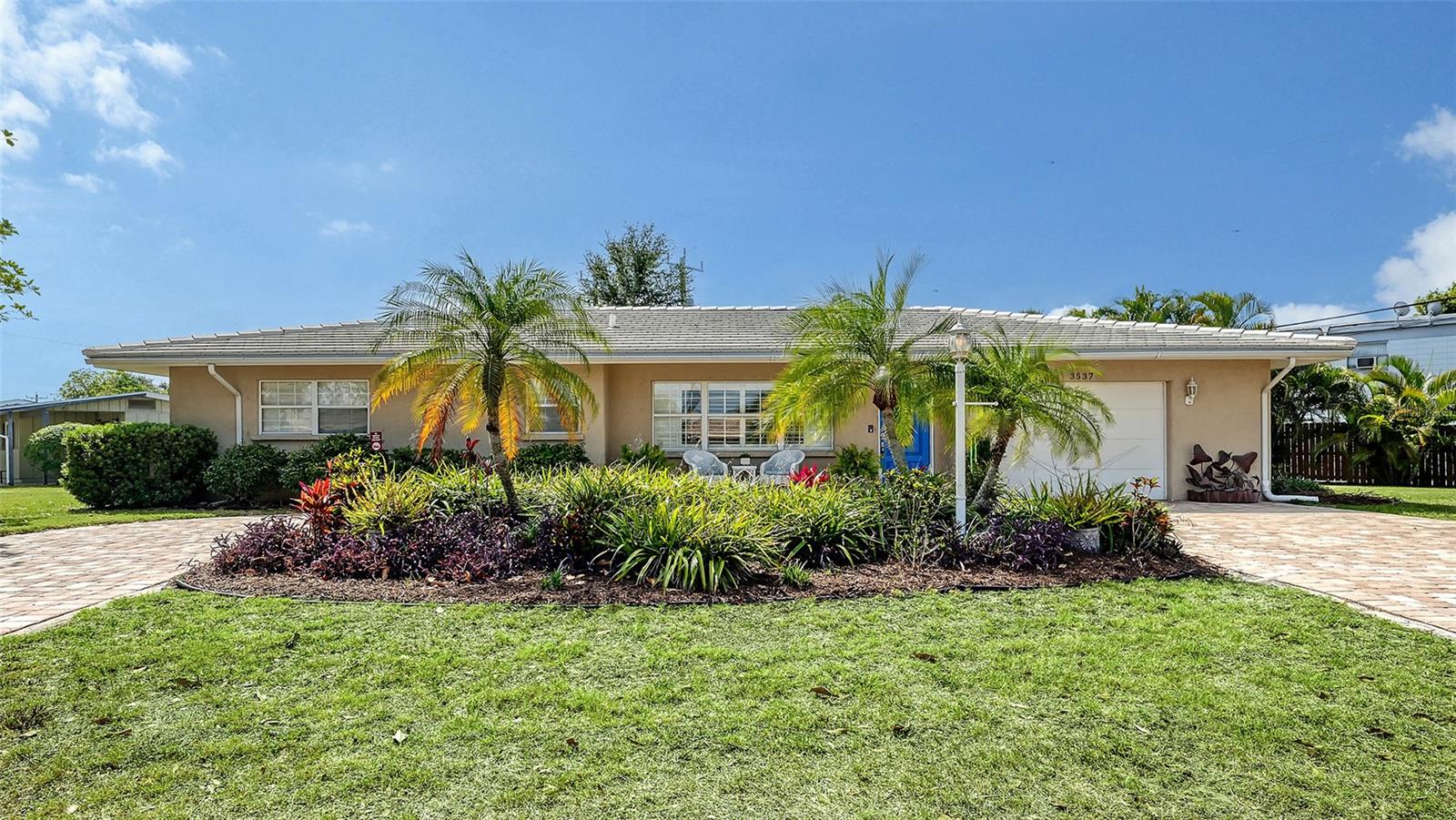 SOUTH GATE - Residential