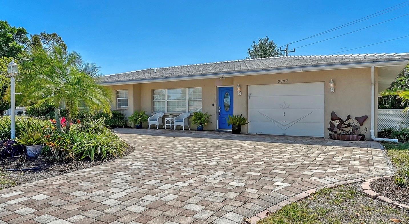 SOUTH GATE - Residential