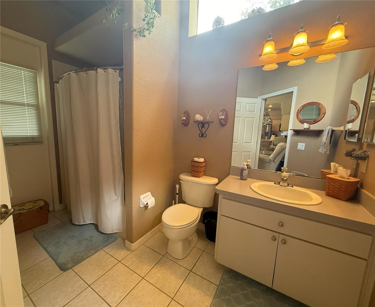 RIVER COUNTRY ESTATES - Residential