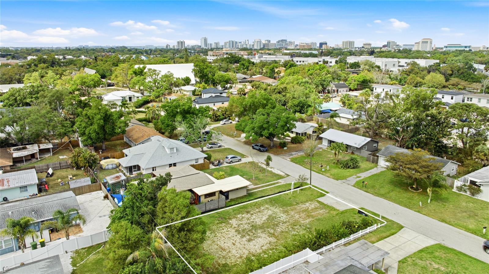 LOMA LINDA PARK - Residential