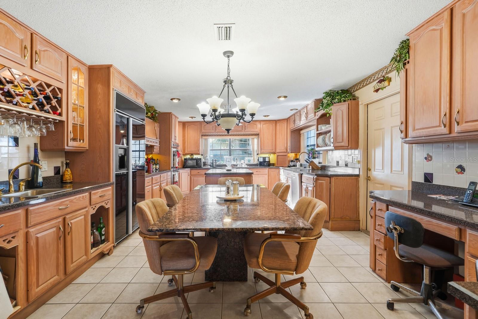BEAU RIVAGE SHORES - Residential