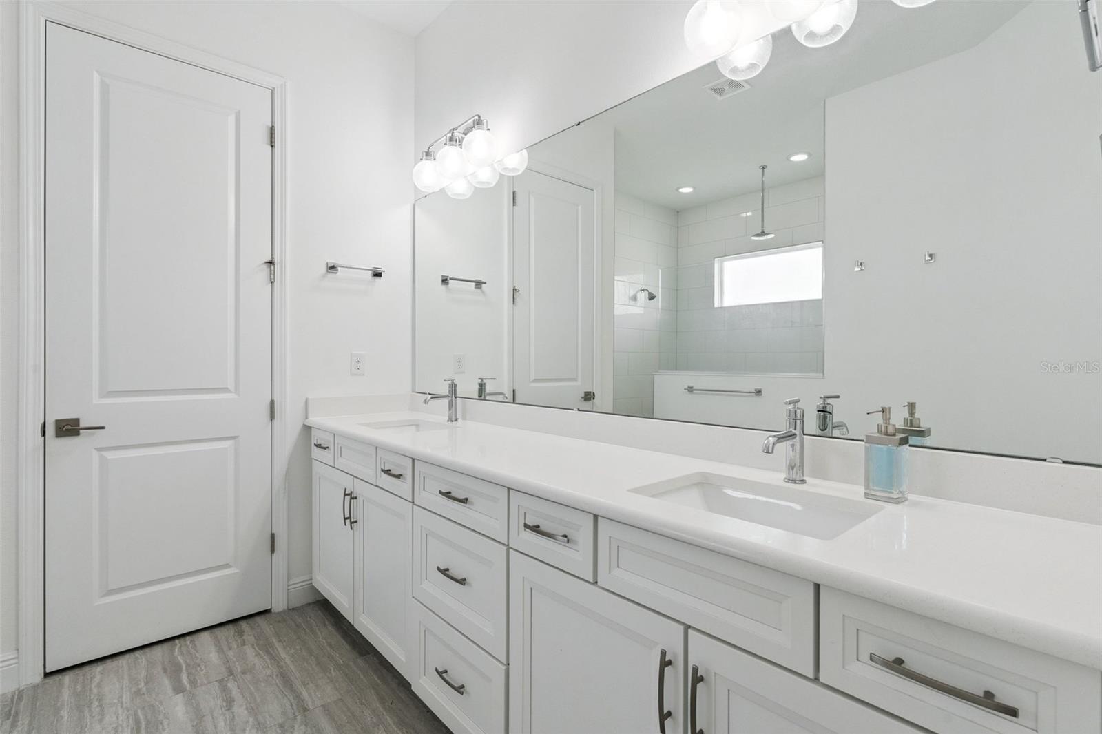 LAKESIDE/HAMLIN 60 - Residential
