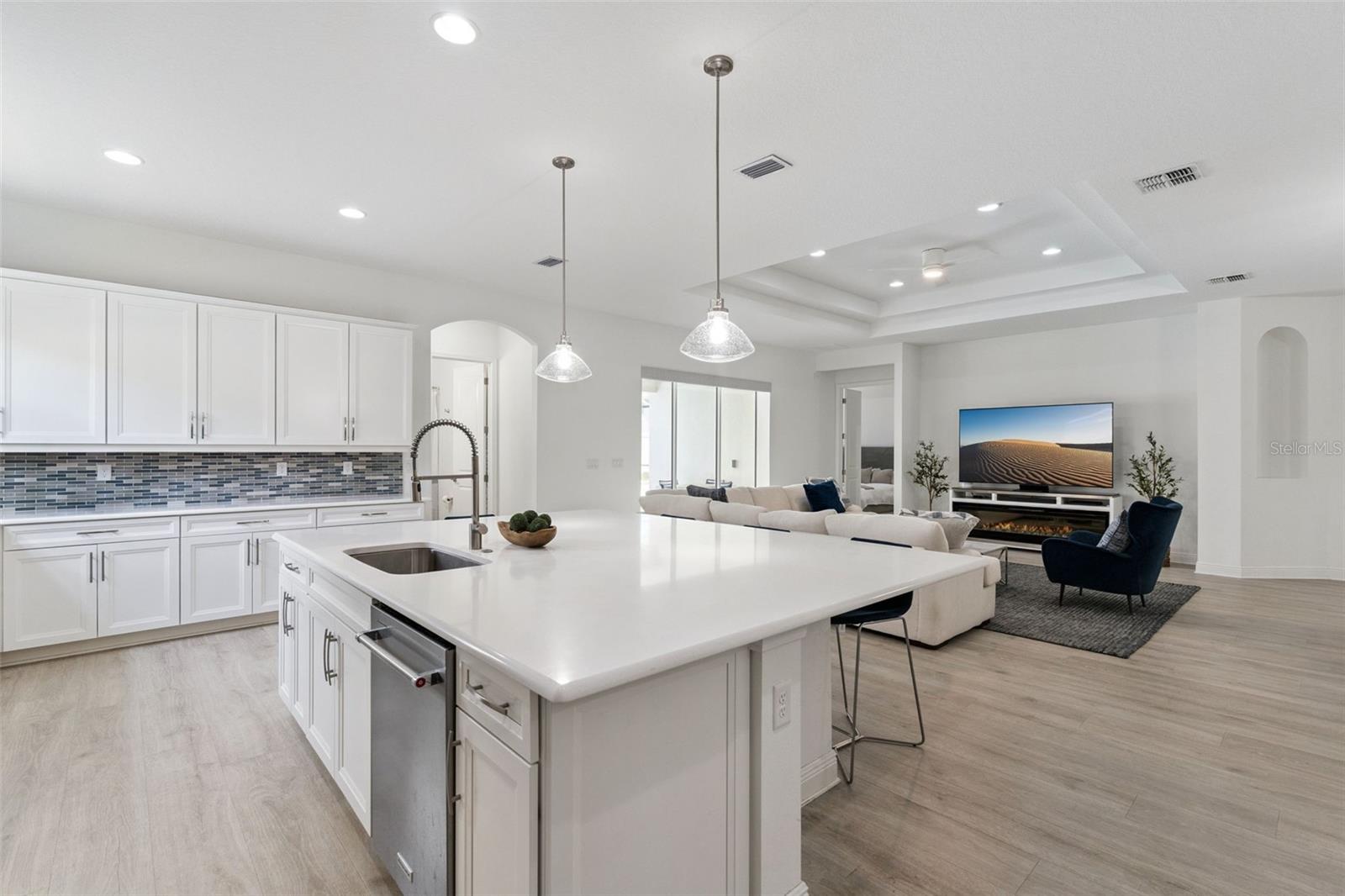 LAKESIDE/HAMLIN 60 - Residential