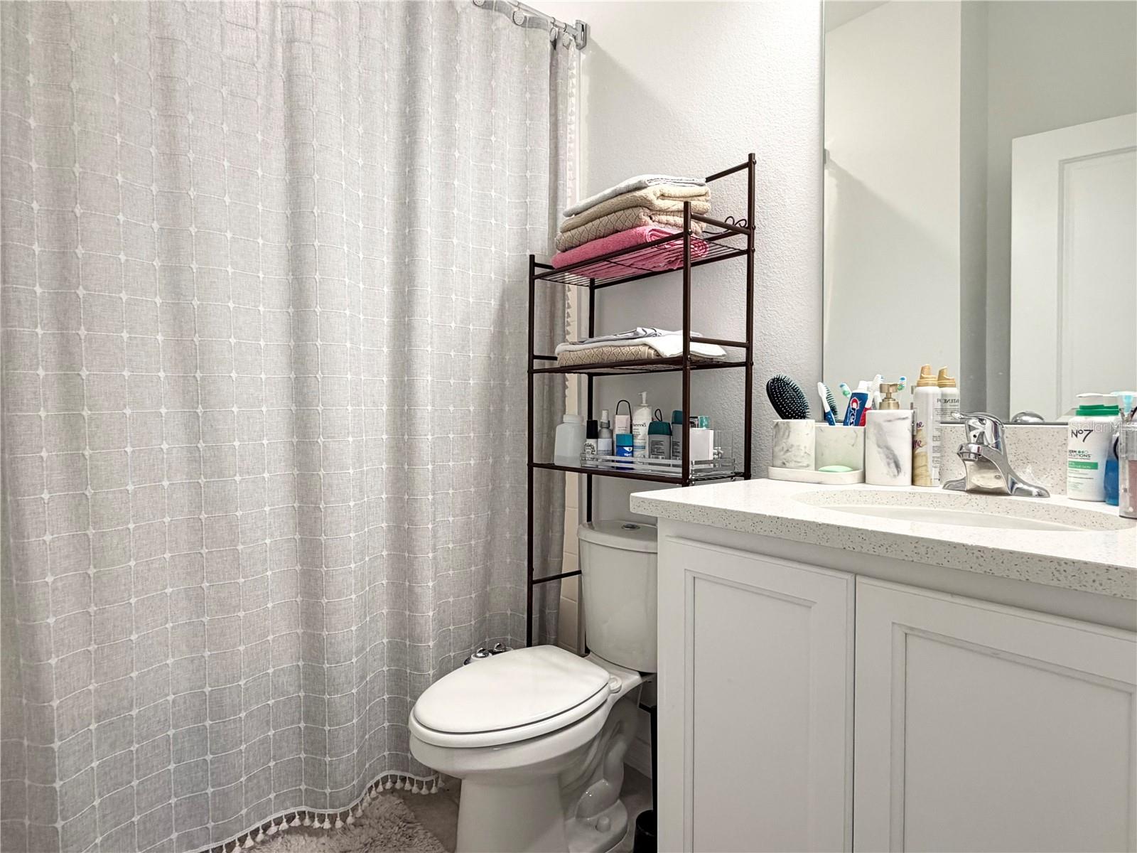 HAMPTON OAKS - Residential