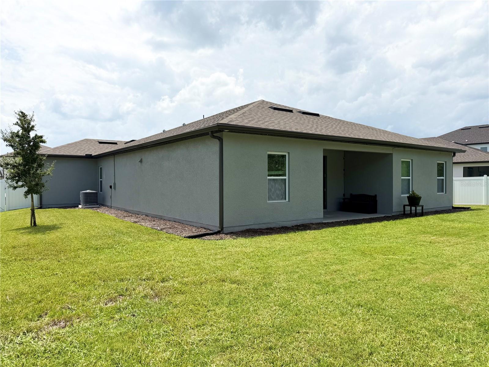 HAMPTON OAKS - Residential