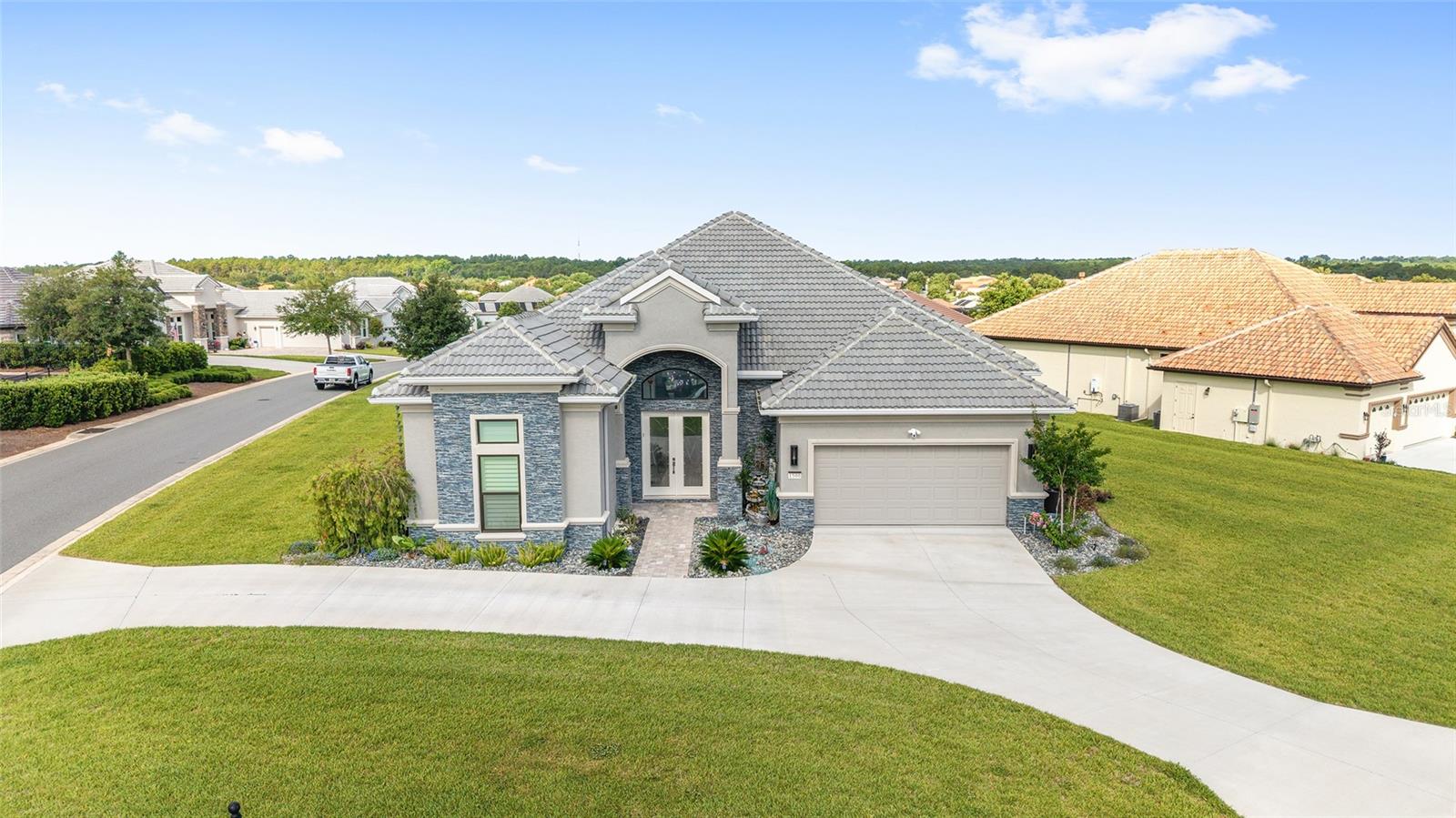 HALLS RESERVE - Residential
