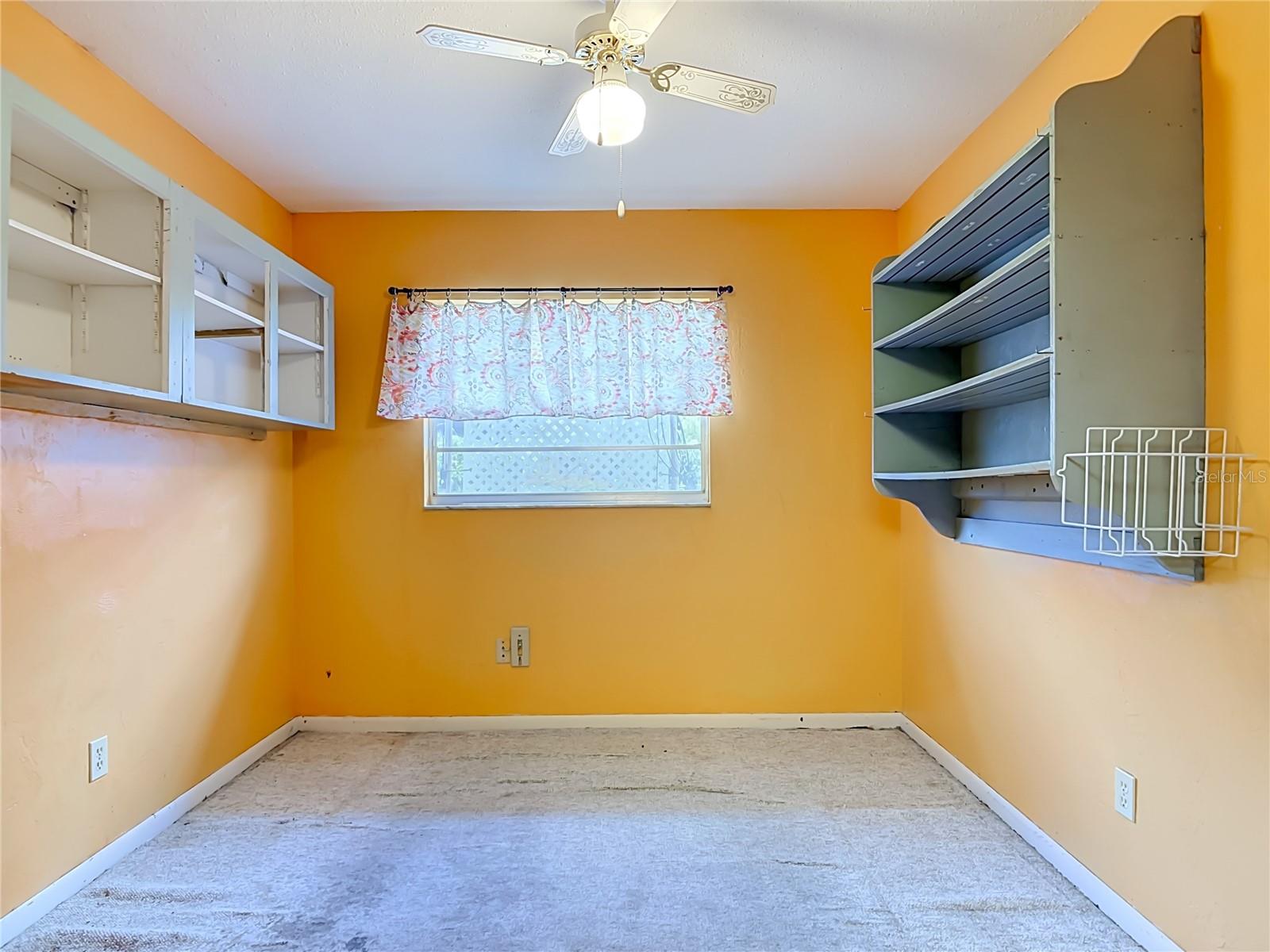DELTONA LAKES UNIT 08 - Residential