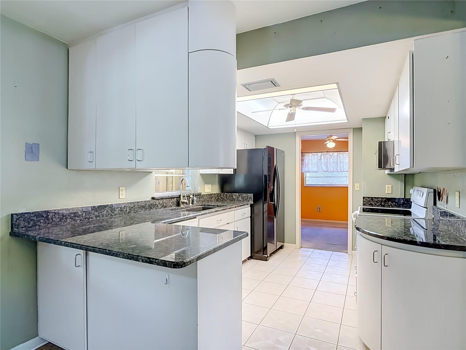 DELTONA LAKES UNIT 08 - Residential