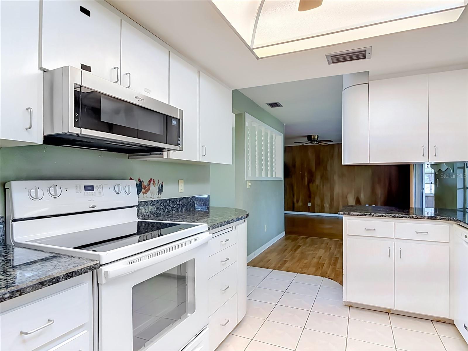 DELTONA LAKES UNIT 08 - Residential