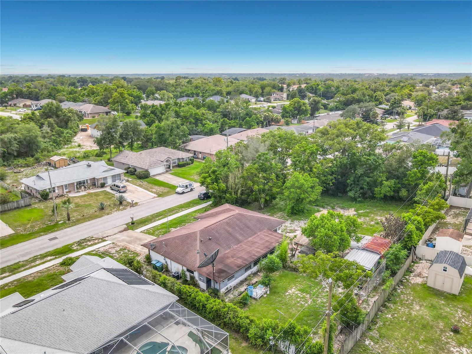 DELTONA LAKES UNIT 08 - Residential