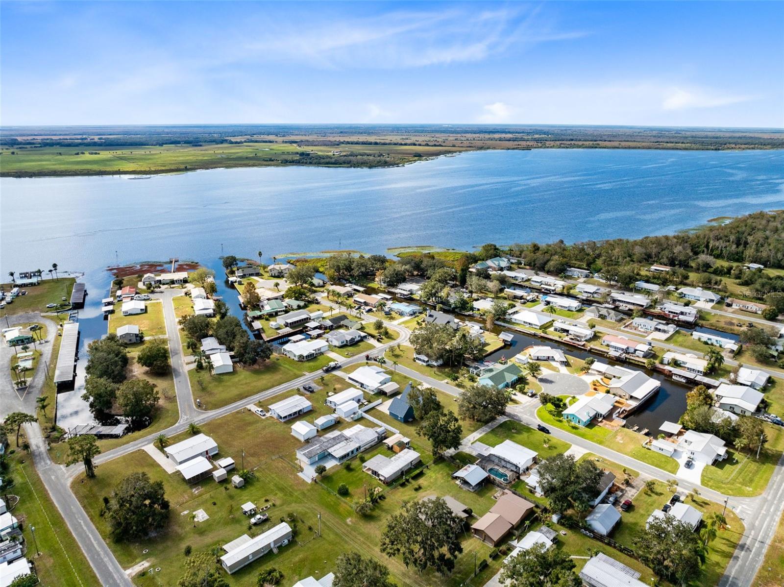 LAKE MARIAN SHORES - Residential