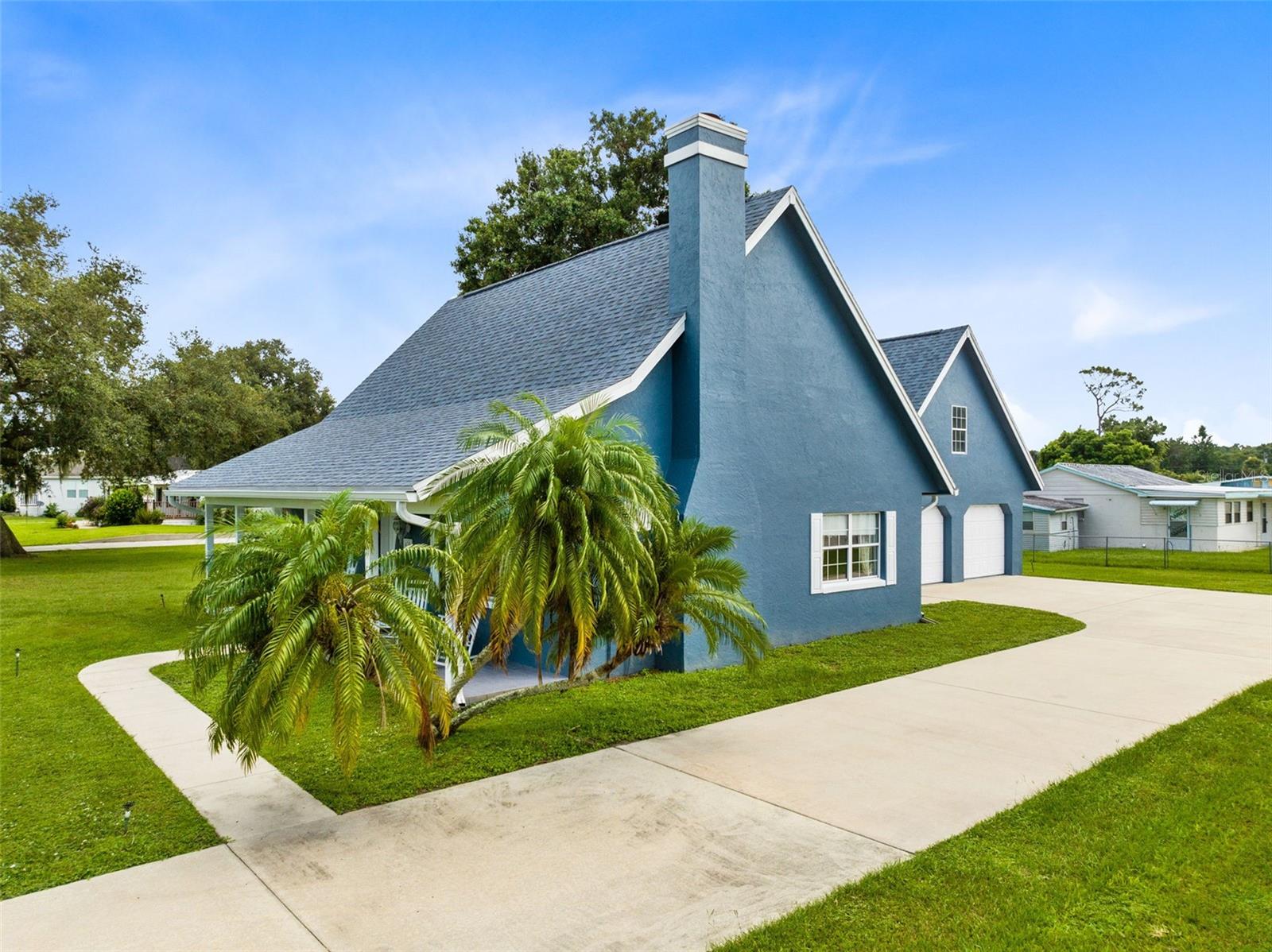 LAKE MARIAN SHORES - Residential