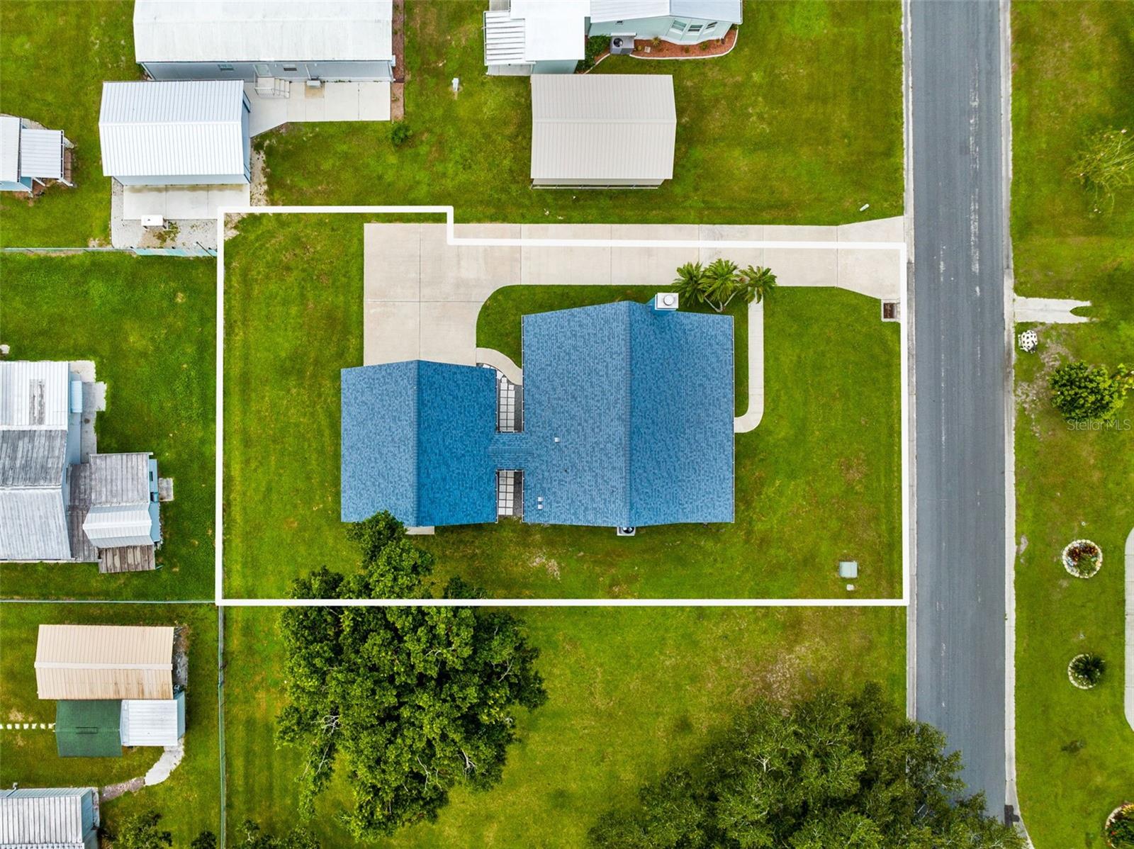 LAKE MARIAN SHORES - Residential