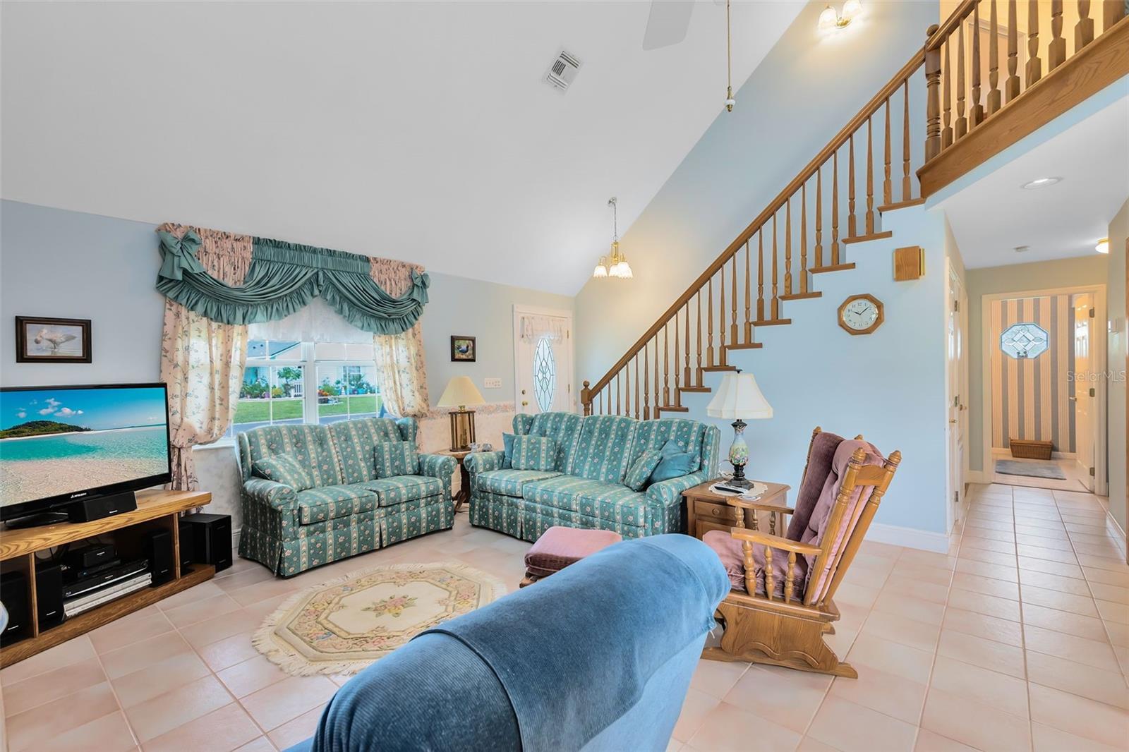 LAKE MARIAN SHORES - Residential