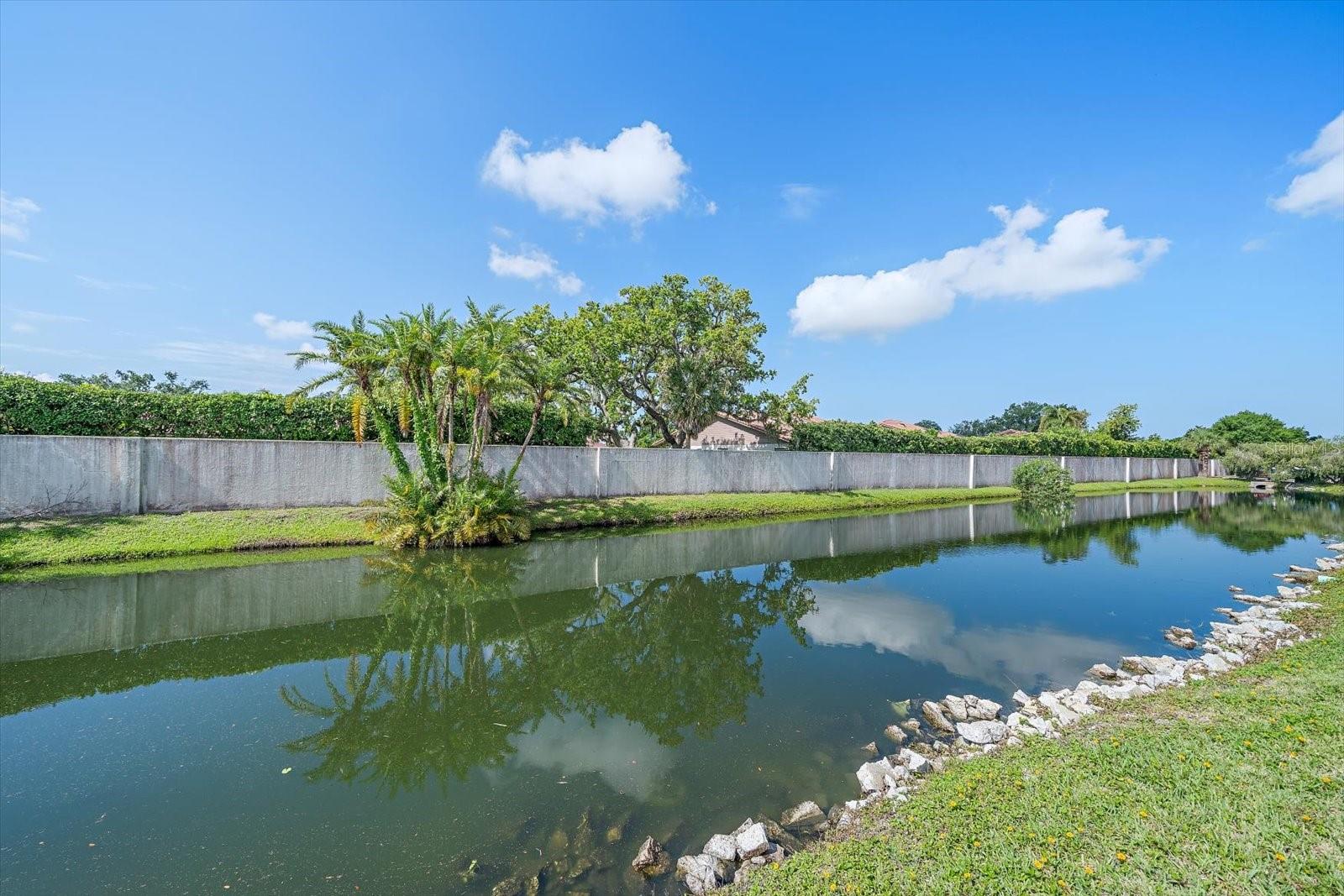 LAKESHORE VILLAGE PLAZA - Commercial Sale