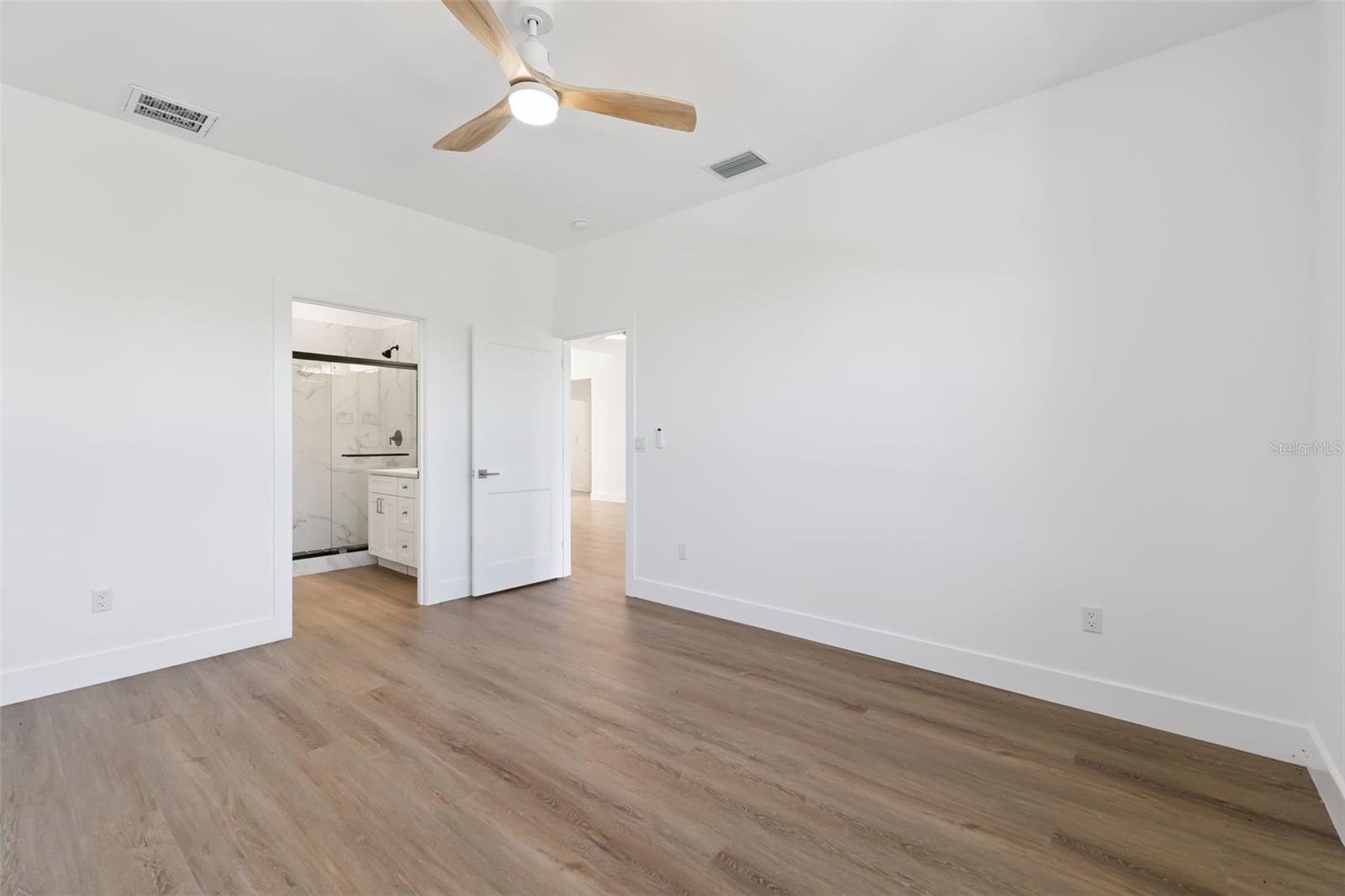 ALOHA GARDENS - Residential