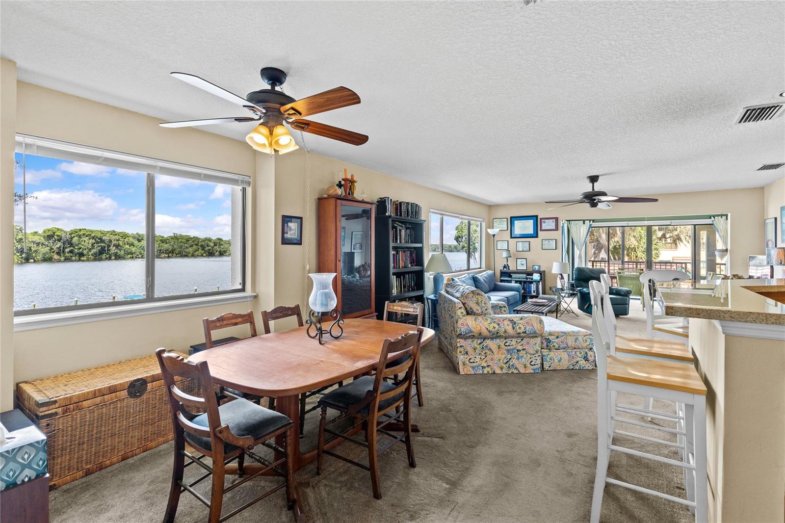 SPORTSMANS LODGE - Residential