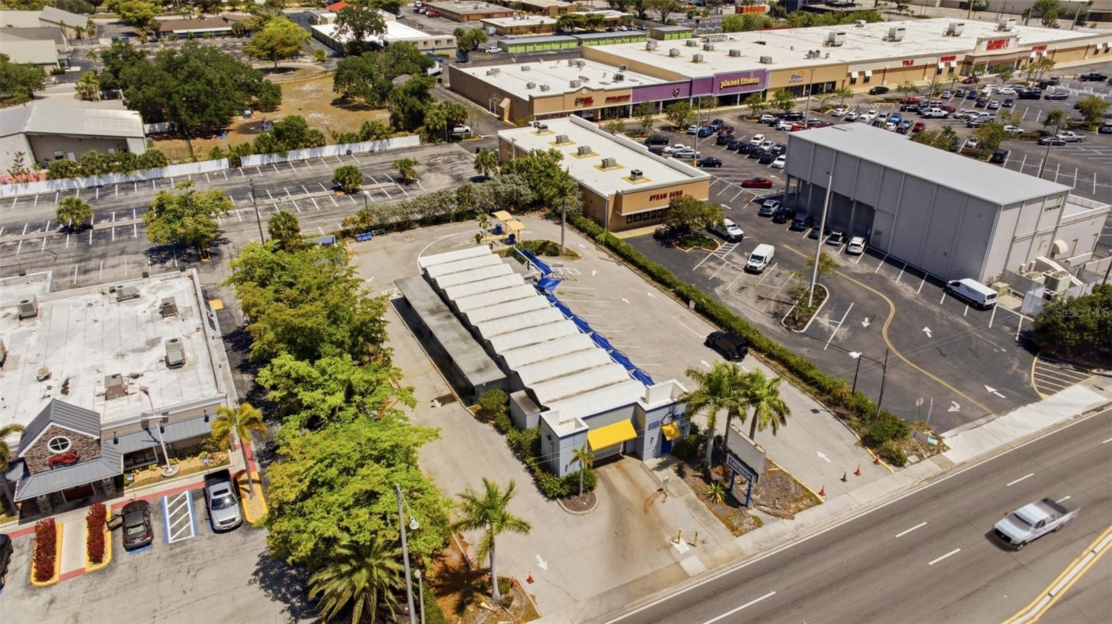 ACREAGE & UNREC - Commercial Sale