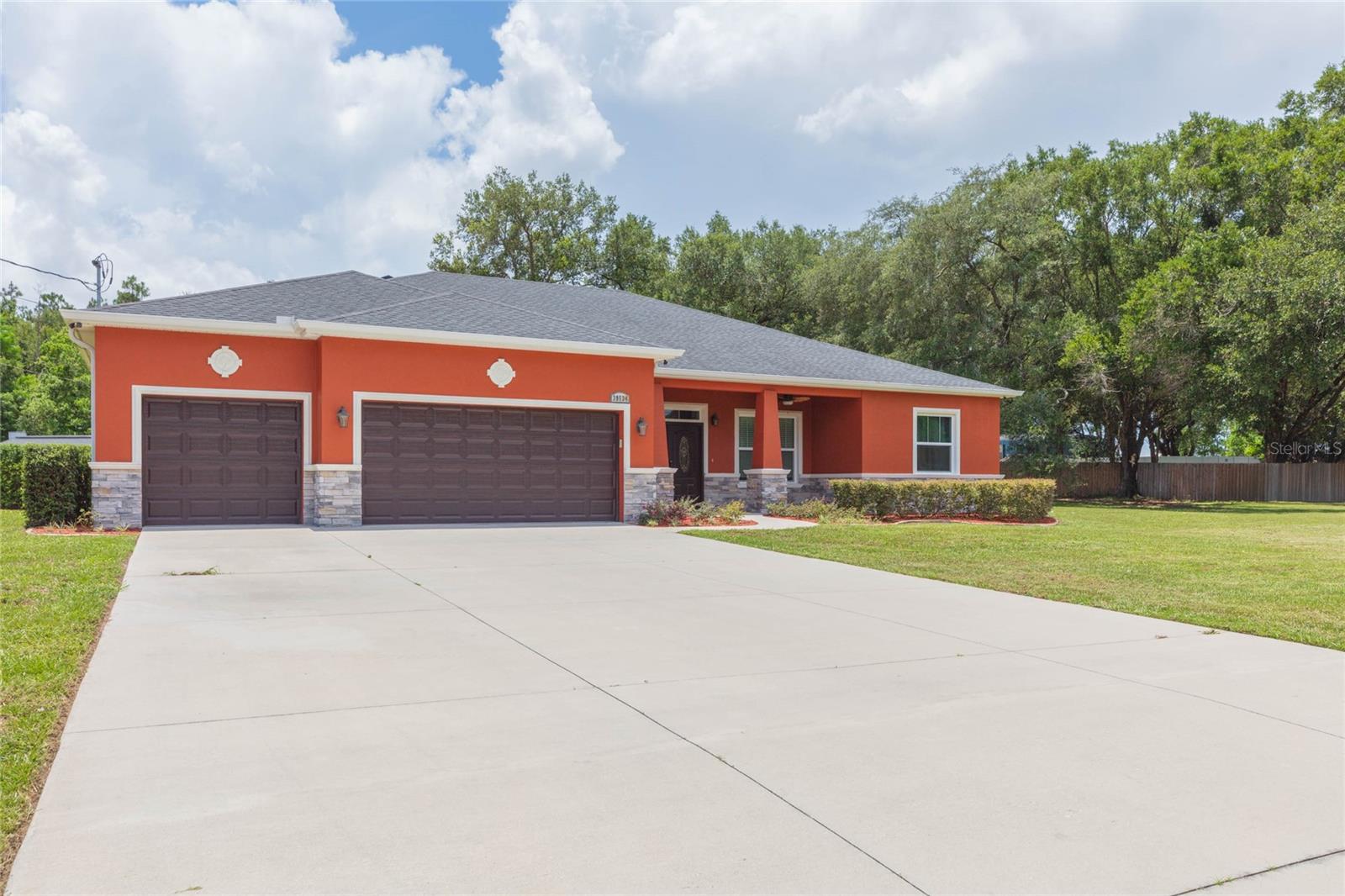 SUNBURST HILLS SUB - Residential