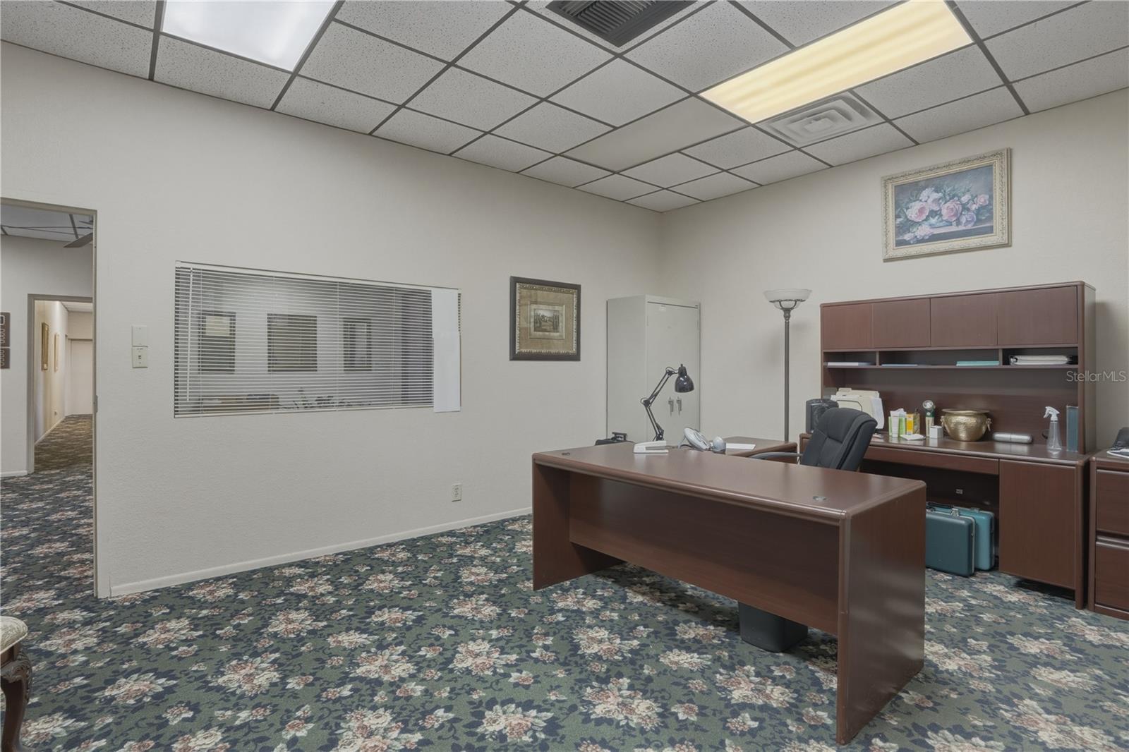 LESLEYS SUB - Commercial Sale