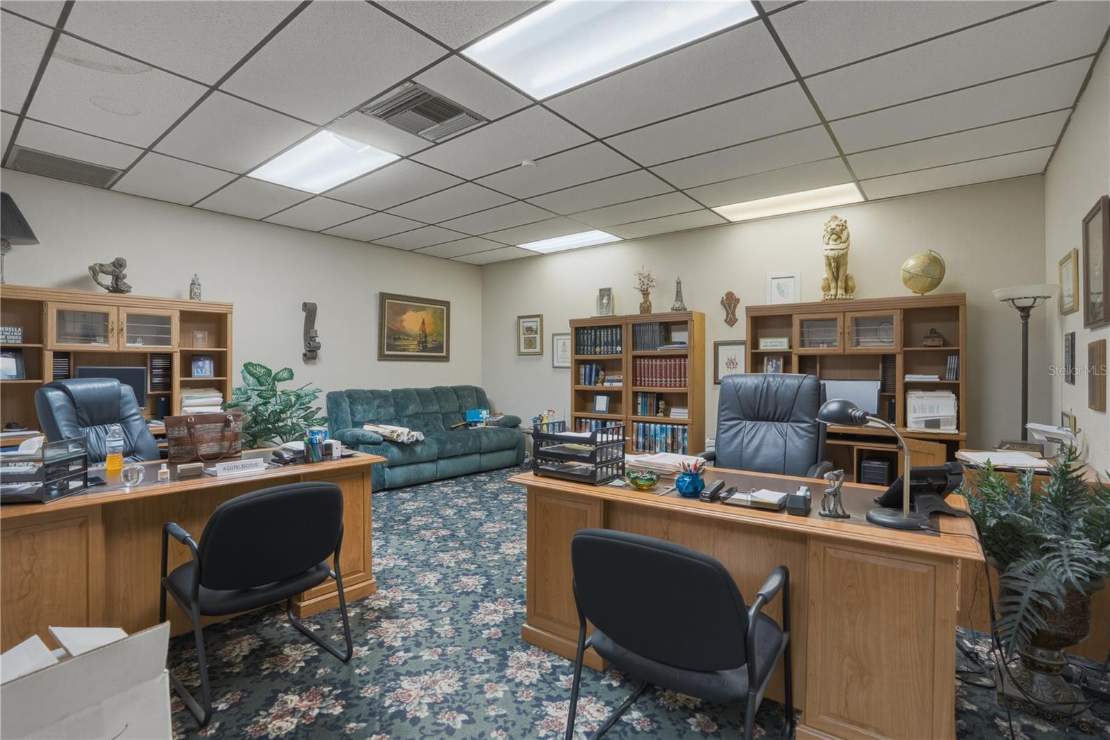 LESLEYS SUB - Commercial Sale
