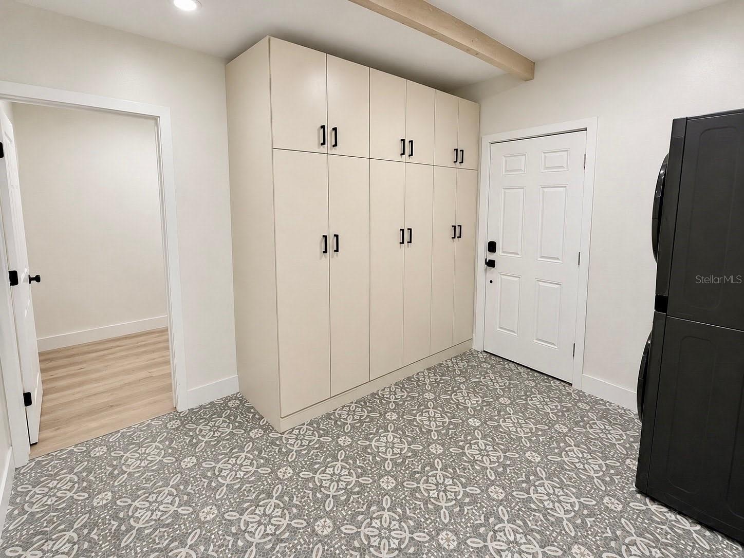 SIMMONS SUB - Residential Lease