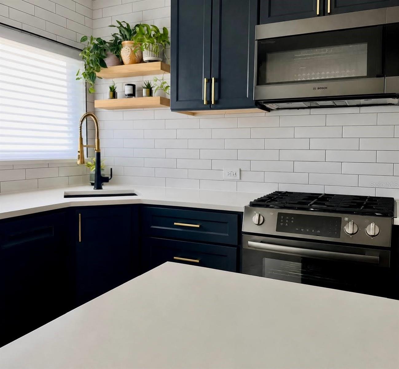 SIMMONS SUB - Residential Lease