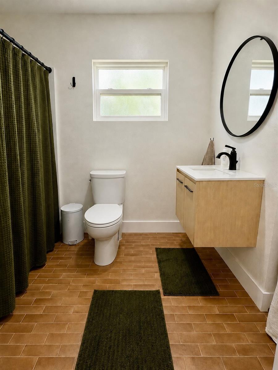 SIMMONS SUB - Residential Lease