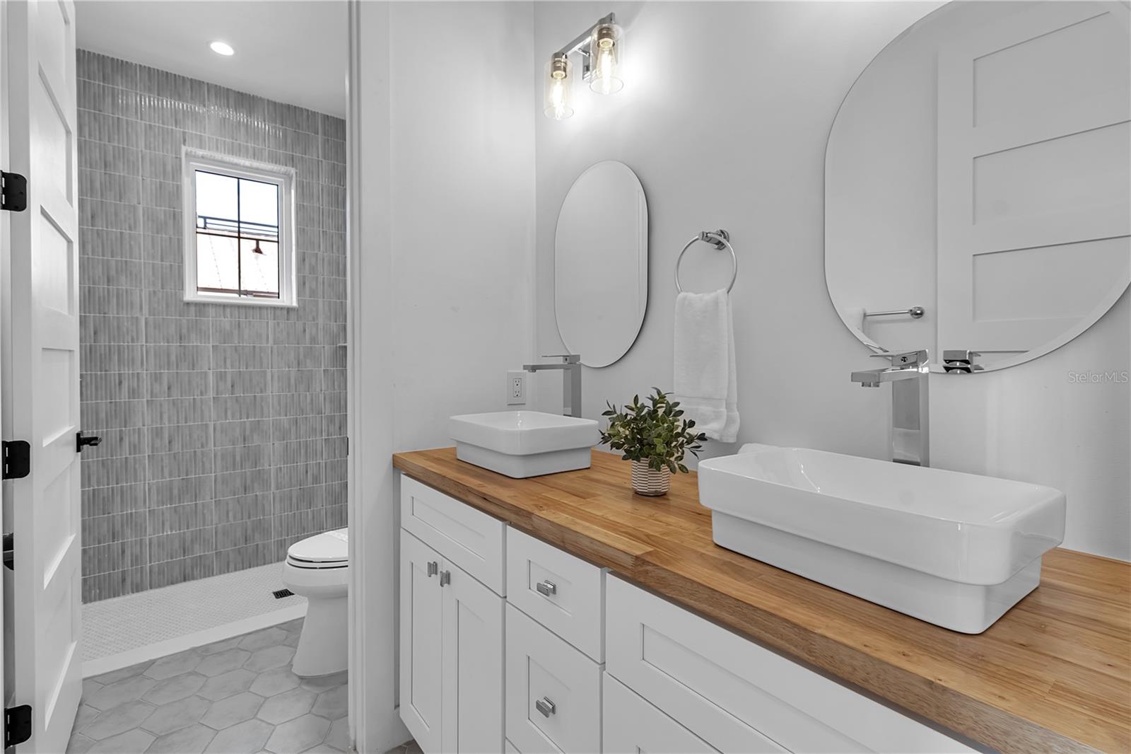 ILEXHURST - Residential