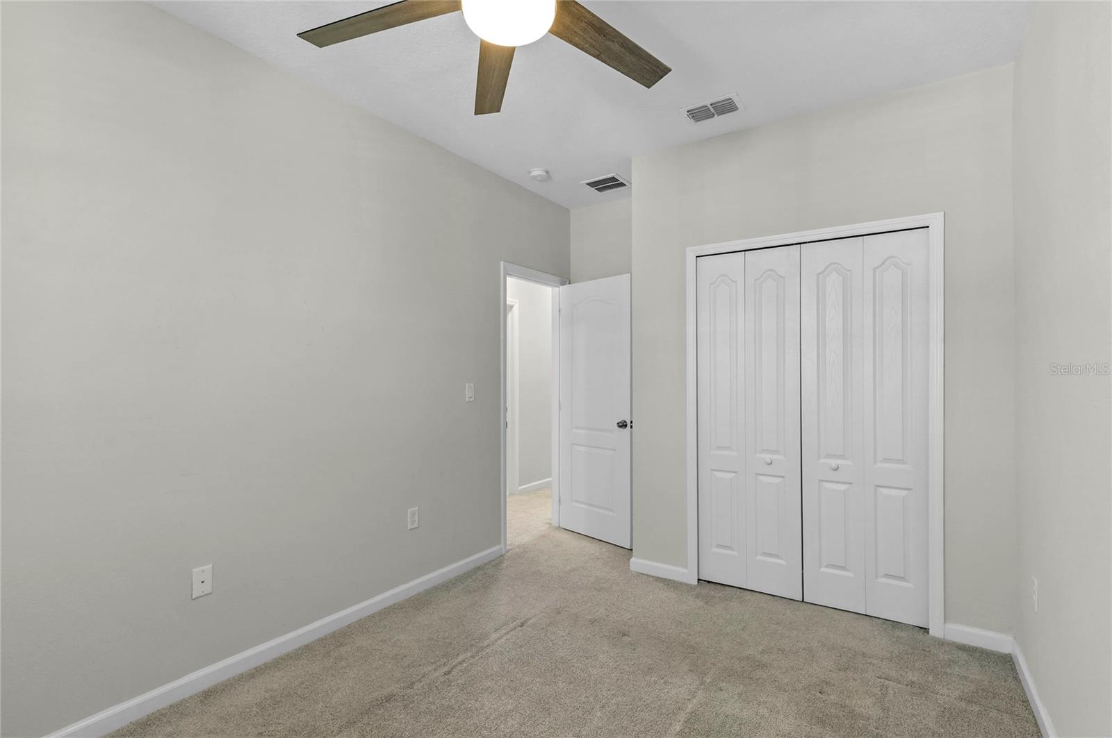 TOWNS AT TUSKAWILLA COMMONS - Residential