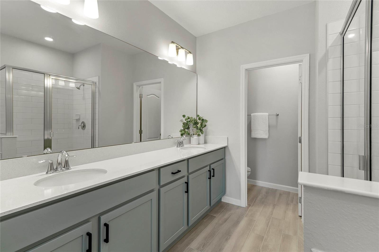 TOWNS AT TUSKAWILLA COMMONS - Residential