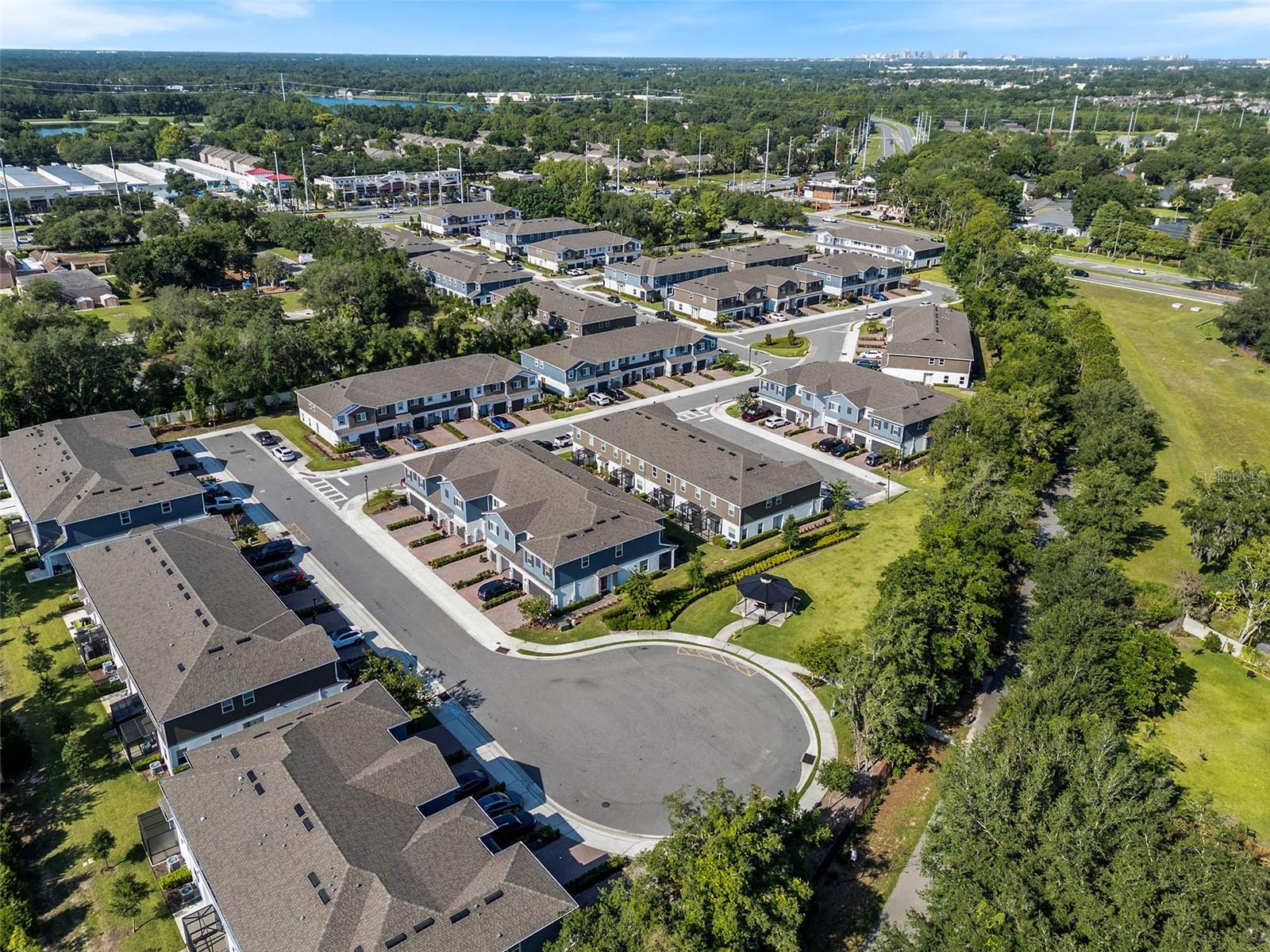 TOWNS AT TUSKAWILLA COMMONS - Residential