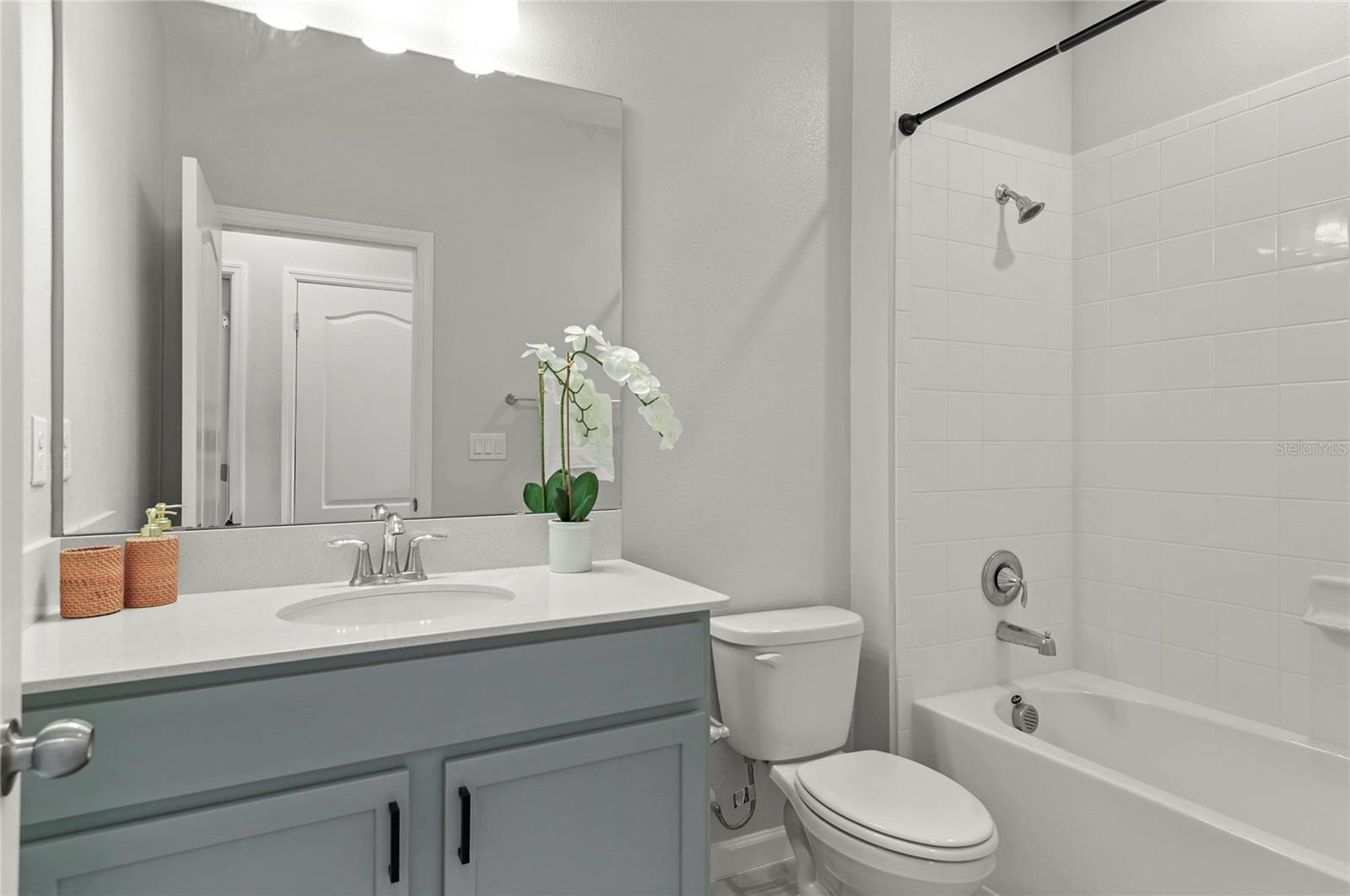 TOWNS AT TUSKAWILLA COMMONS - Residential