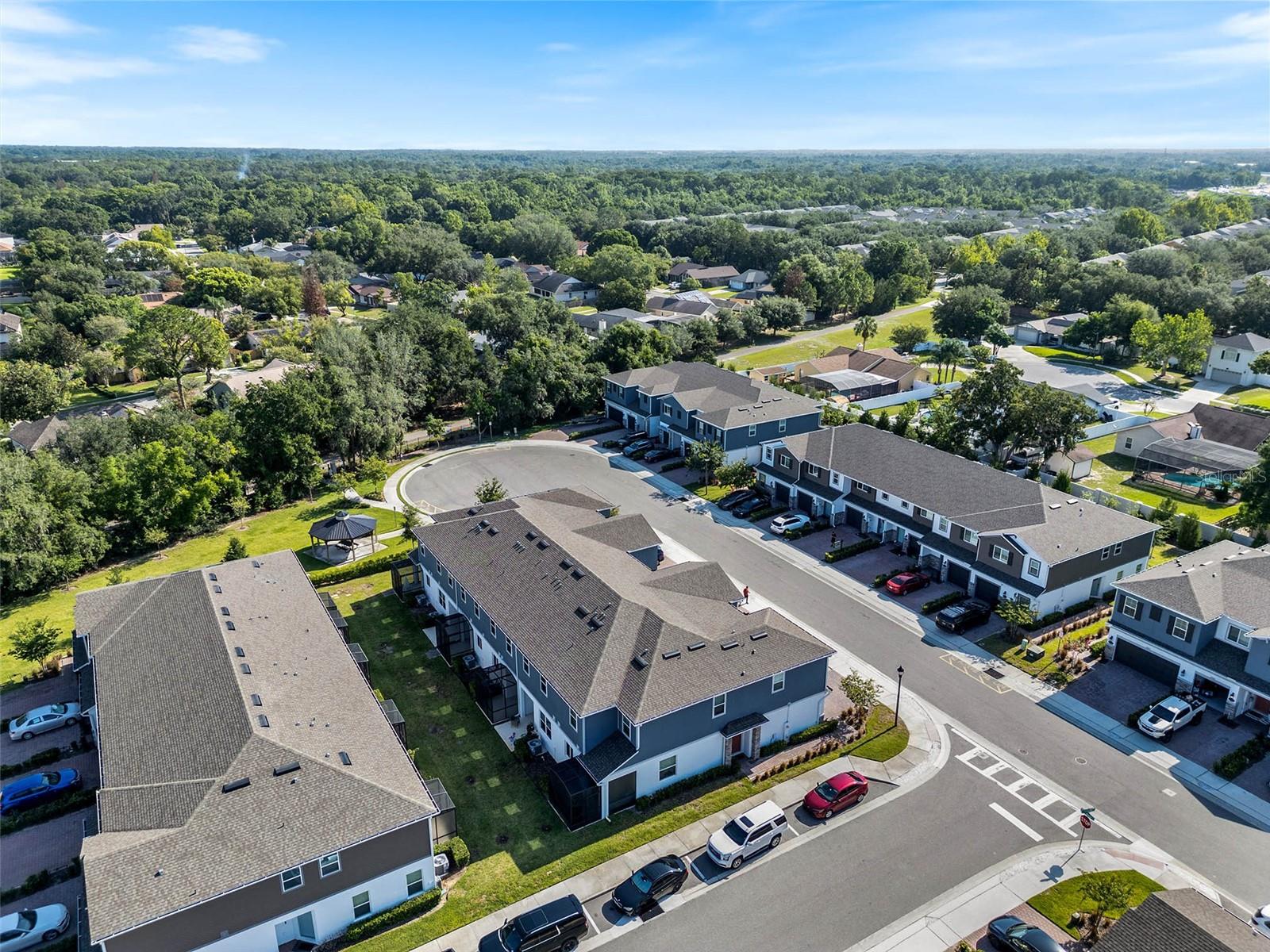 TOWNS AT TUSKAWILLA COMMONS - Residential